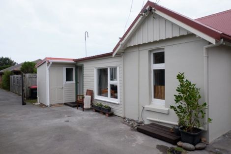 Photo of property in 2/76 Oram Avenue, New Brighton, Christchurch, 8061