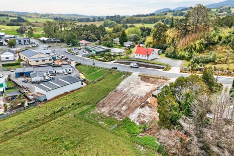 Photo of property in 14 Kaiwaka-mangawhai Road, Kaiwaka, 0975
