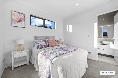 Photo of property in 3 Knockanara Drive, Flat Bush, Auckland, 2019
