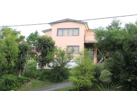 Photo of property in 22 Maori Hut Road, Red Beach, 0932