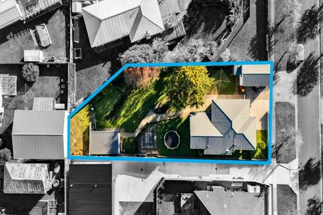 Photo of property in 10 Mahoe Street, Strandon, New Plymouth, 4312