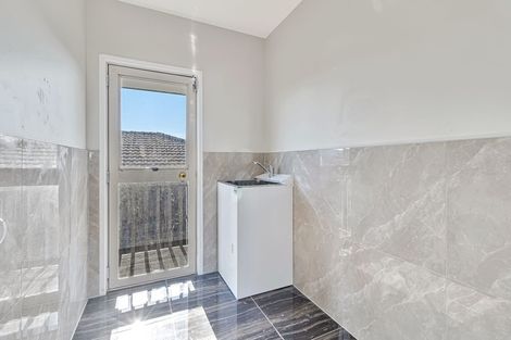 Photo of property in 2/8 Anglers Way, Wattle Downs, Auckland, 2102