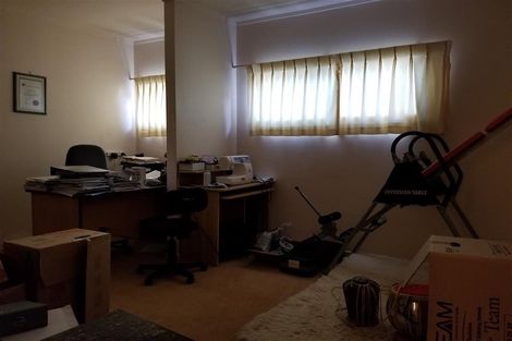 Photo of property in 1/70 Gosford Drive, Botany Downs, Auckland, 2010