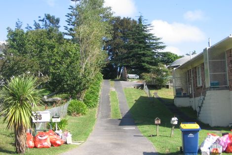 Photo of property in 2/38 Diana Drive, Glenfield, Auckland, 0627