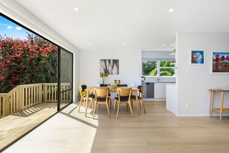 Photo of property in 79 Duncansby Road, Stanmore Bay, Whangaparaoa, 0932