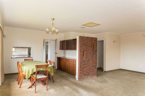 Photo of property in 2 Drummond Street, Dannevirke, 4930