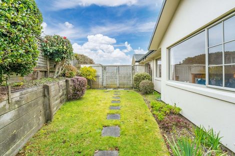 Photo of property in 35 Lakeridge Close, Rangatira Park, Taupo, 3330