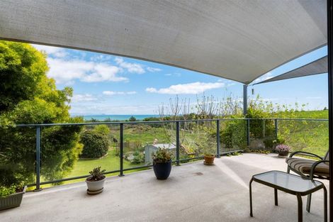 Photo of property in 33 Ngaparaoa Drive, Maketu, Te Puke, 3189