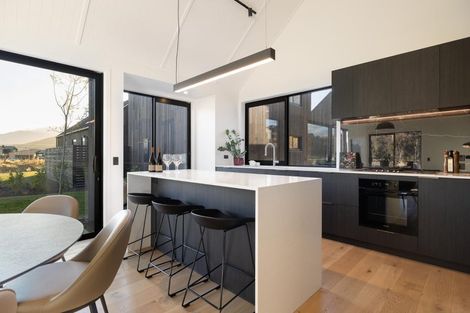 Photo of property in 7 Mckenzies Shute, Jacks Point, Queenstown, 9371