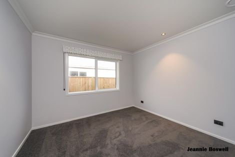 Photo of property in 17 Kowhai Street, Tokomaru, Palmerston North, 4474