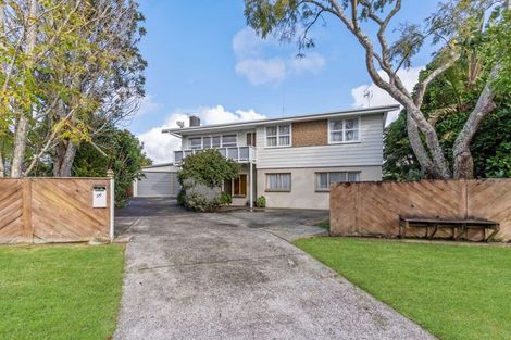 Photo of property in 36 Graham Avenue, Te Atatu Peninsula, Auckland, 0610