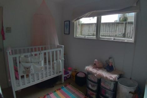 Photo of property in 2/198 Hurstmere Road, Takapuna, Auckland, 0622