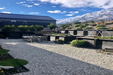 Photo of property in 25 Hackett Road, Jacks Point, Queenstown, 9371