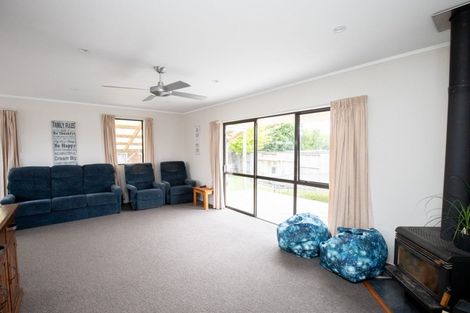 Photo of property in 10 Darlington Street, Ngatea, 3503