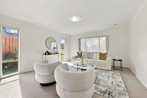 Photo of property in 6 San Ambrosio Rise, Henderson, Auckland, 0612