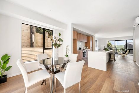 Photo of property in 29 Cathie Place, Karori, Wellington, 6012