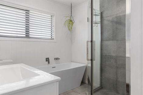 Photo of property in 1221 Papamoa Beach Road, Papamoa Beach, Papamoa, 3118