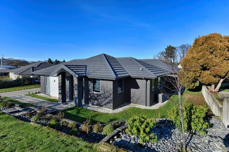 Photo of property in 14 Mary Street, Gore, 9710