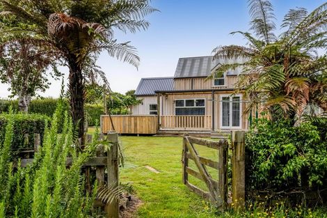 Photo of property in 5 Wynyard Street, Normanby, Hawera, 4614