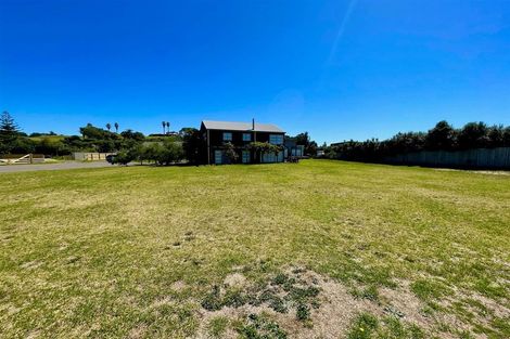 Photo of property in 4 Rangihaerepo Key, Waiotahe, Opotiki, 3198