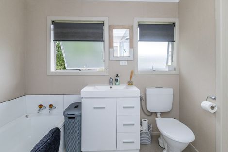 Photo of property in 6 Windsor Place, Levin, 5510