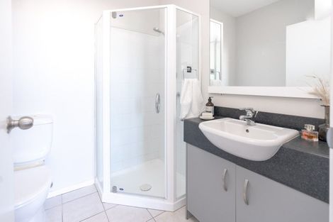 Photo of property in Stadium Garden Flats, 315/107 Thorndon Quay, Pipitea, Wellington, 6011