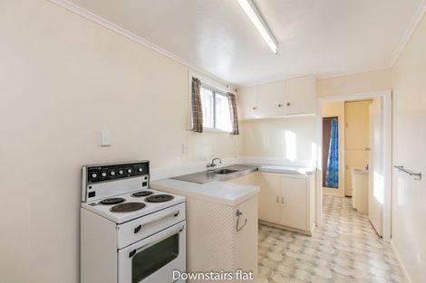 Photo of property in 56 Stewart Drive, Newlands, Wellington, 6037