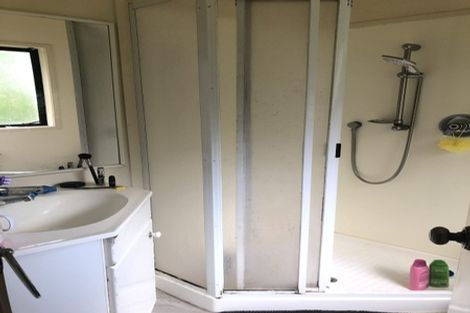 Photo of property in 1/14 Clematis Avenue, Murrays Bay, Auckland, 0630