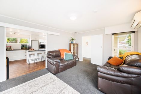 Photo of property in 21 Acacia Street, Kelvin Grove, Palmerston North, 4414