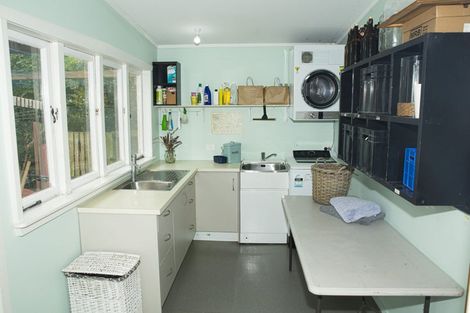 Photo of property in 123b Colombo Road, Waiuku, 2123