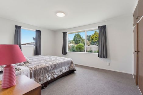 Photo of property in 205 Queenspark Drive, Parklands, Christchurch, 8083
