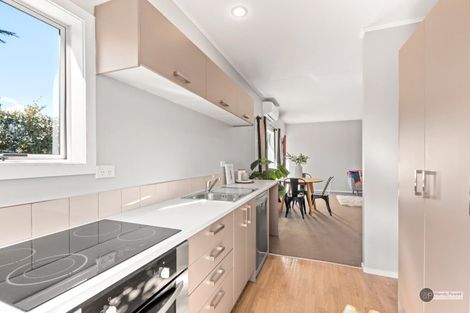 Photo of property in 2/2 Bentinck Street, Wallaceville, Upper Hutt, 5018