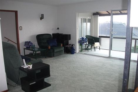 Photo of property in 35 Elliott Avenue, Bayview, Auckland, 0629