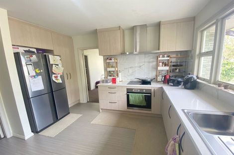 Photo of property in 10 Hampton Place, Burnside, Christchurch, 8053