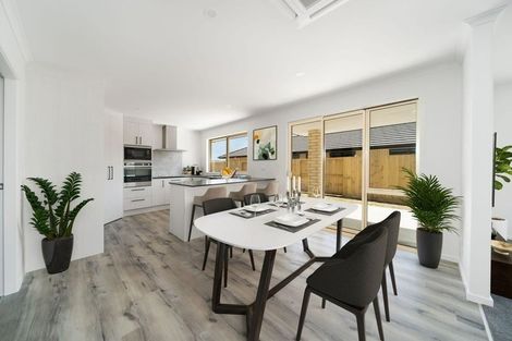 Photo of property in 91 Kaurinui Crescent, One Tree Point, 0118