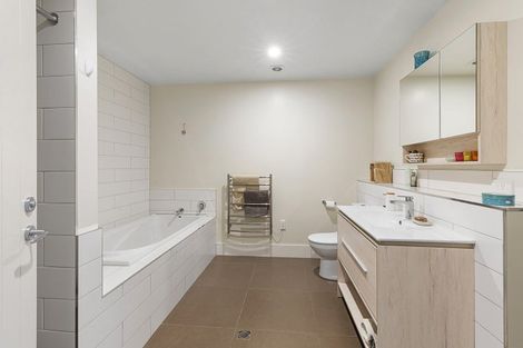 Photo of property in 2/59 Mortimer Terrace, Brooklyn, Wellington, 6021