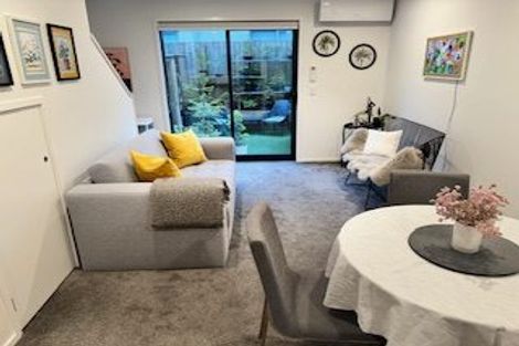Photo of property in 5/16 Nova Place, Christchurch Central, Christchurch, 8011