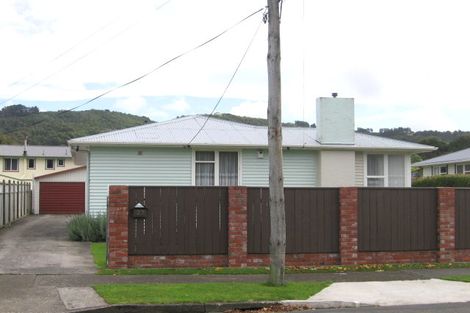 Photo of property in 27 Foster Street, Taita, Lower Hutt, 5011