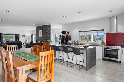 Photo of property in 270 Hughes Line, West Taratahi, Masterton, 5887