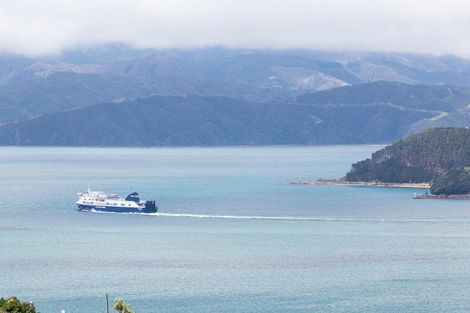 Photo of property in 77a Nicholson Road, Khandallah, Wellington, 6035