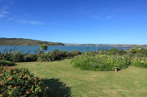 Photo of property in 11 Wainamu Road, Raglan, 3297