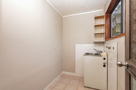 Photo of property in 28 Suzanne Grove, Kelvin Grove, Palmerston North, 4414