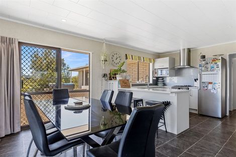 Photo of property in 1568a Old Coach Road, Pukehina, 3186