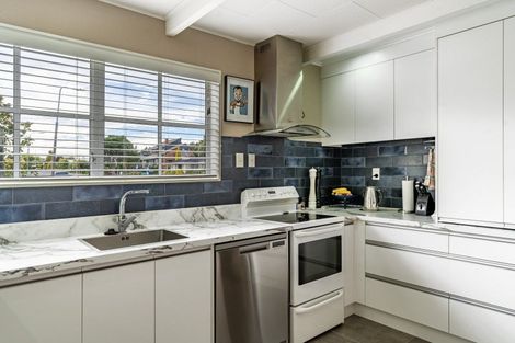 Photo of property in 22 Hamilton Avenue, Winton, 9720