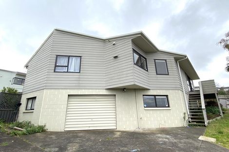 Photo of property in 1/10 Sumich Place, West Harbour, Auckland, 0618