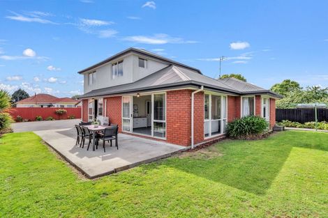 Photo of property in 3 Rosefield Lane, Northcote, Christchurch, 8052