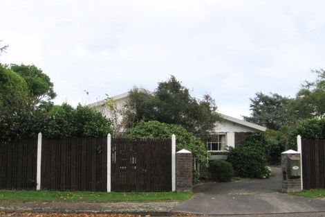 Photo of property in 14 Rawene Street, Waikanae, 5036