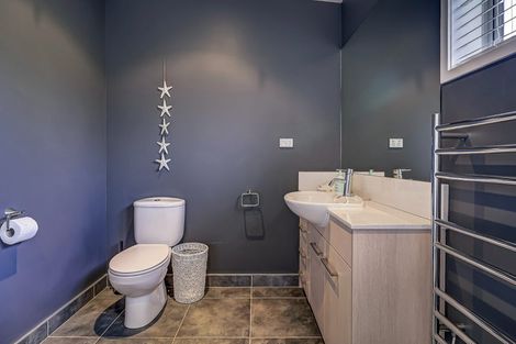 Photo of property in 24 Aquila Drive, Whitianga, 3510