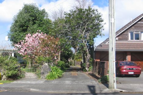 Photo of property in 2 Graham Street, One Tree Point, 0118