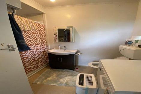 Photo of property in 1 Flint Way, Northland, Wellington, 6012